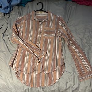 Womens Medium lightweight button-down shirt